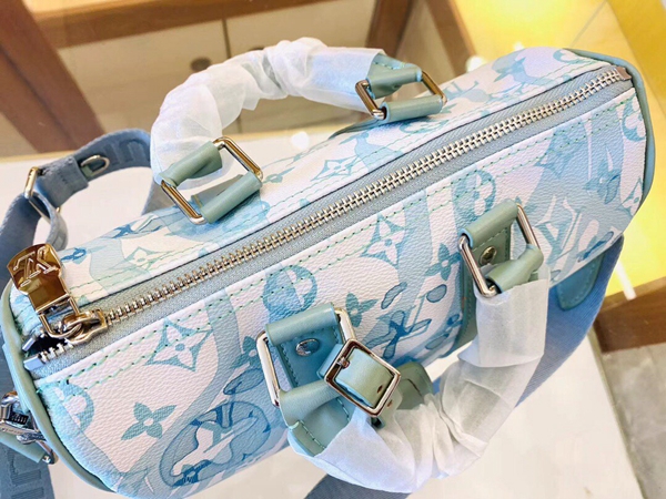 ルイヴィトンバッグ角部分ディテール